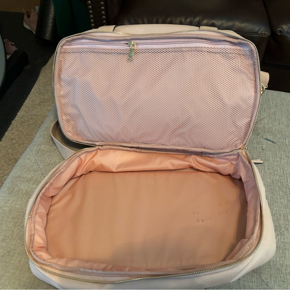 Poppy & Peonies Blush Voyager Bag - Picture 10 of 11